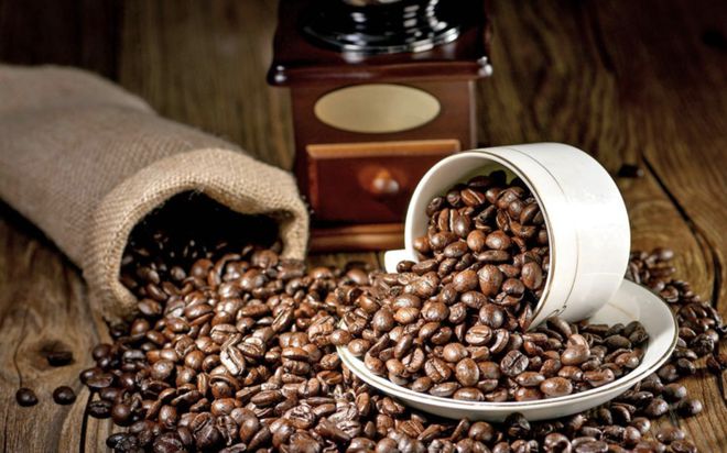 生产冒牌咖啡成本5元卖69！很多人天天喝……开元棋牌试玩热闻挨着旱厕满是霉斑！不良商家(图3)